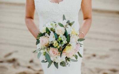 Bouquet de mariée personnalisé à Sentheim : le choix judicieux de L’Atelier de Pot’Line